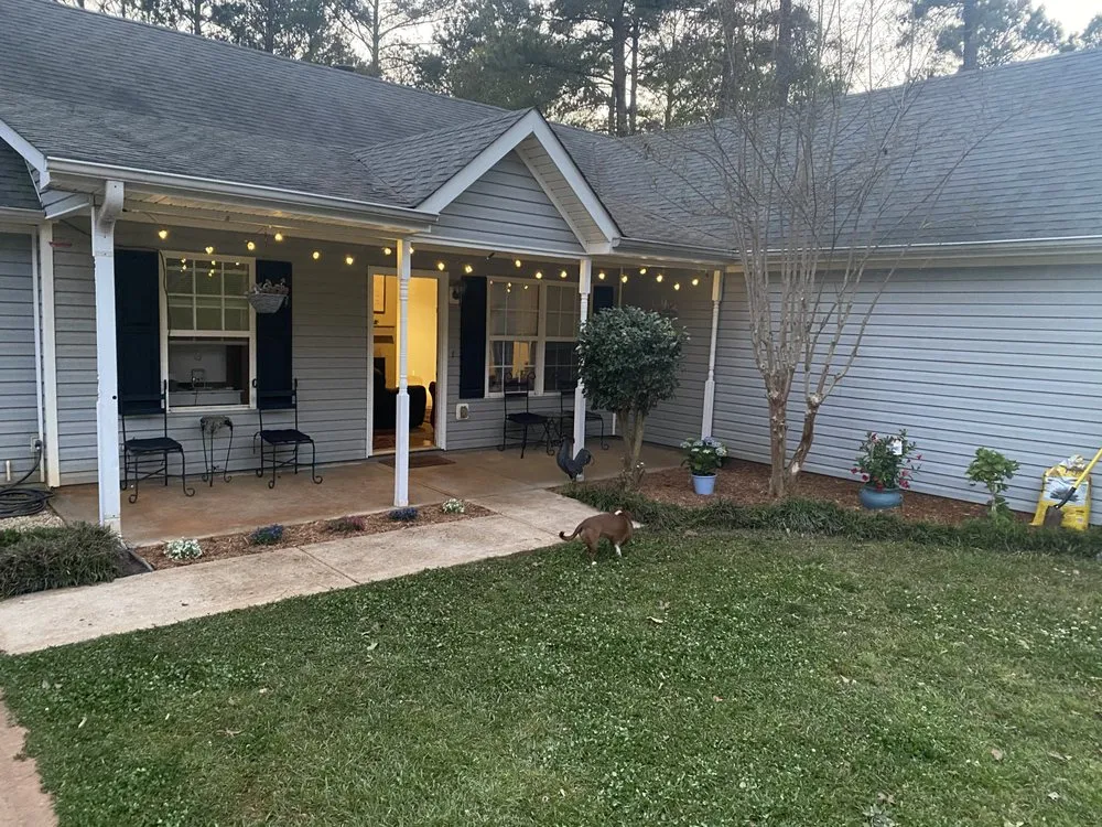 Affordable lawn care service with custom design in Griffin, GA by Lackey’s Lawn Care