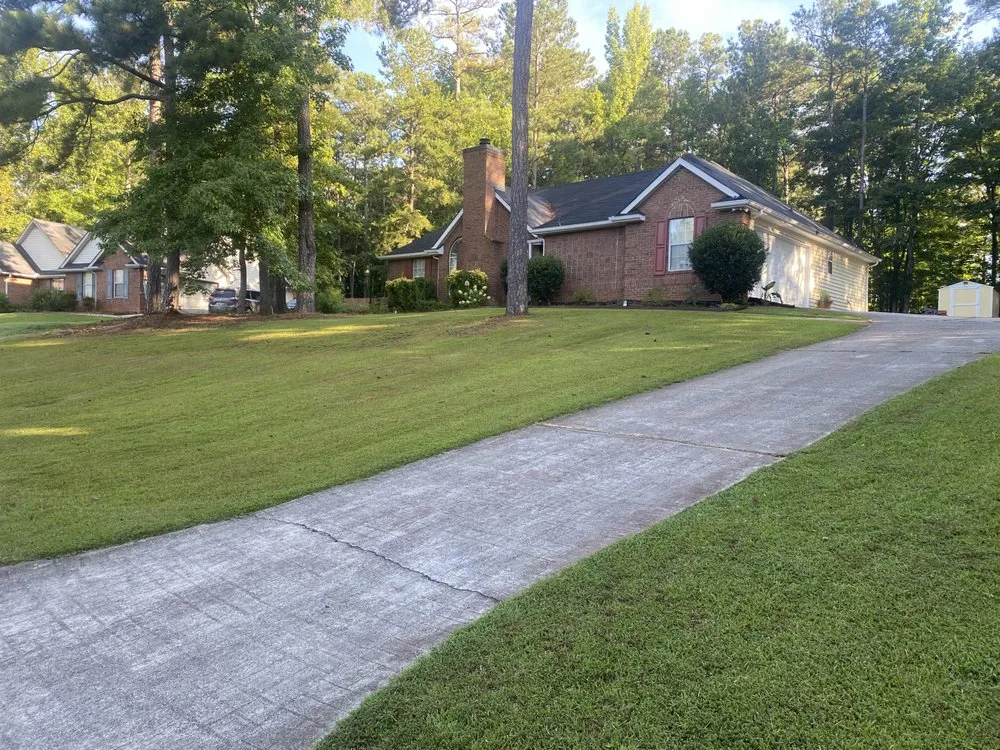 Expert lawn mowing service in Griffin, GA by Lackey’s Lawn Care