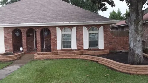 Trusted yard maintenance in Kenner, LA - Lacoste Lawn Maintenance