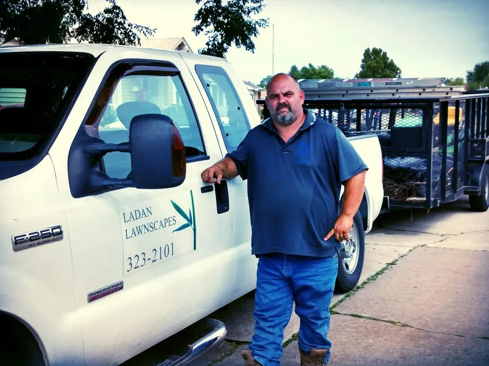 Top-rated yard maintenance for homes in Midwest City, OK by Ladan Lawnscapes