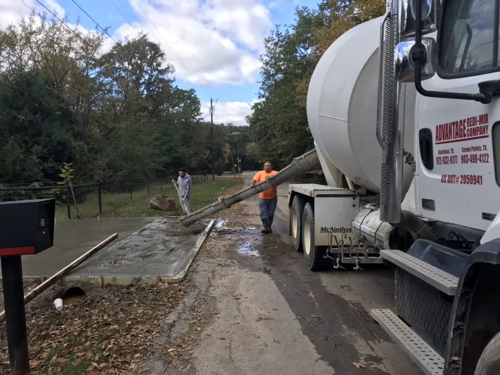 Custom yard cleanup service for homes across Mabank, TX - Ladder 1 Construction and Landscaping