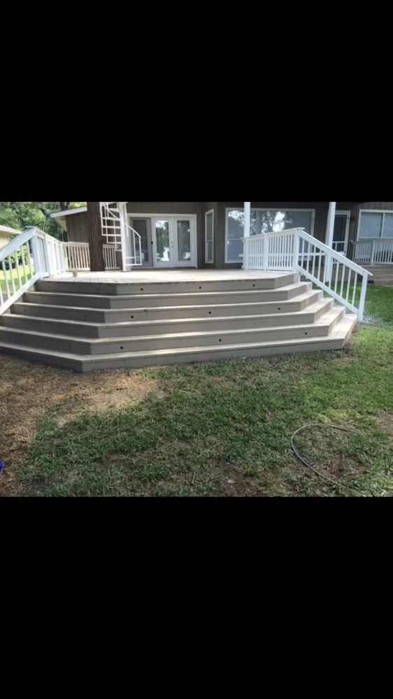 Expert yard cleanup service in Mabank, TX by Ladder 1 Construction and Landscaping