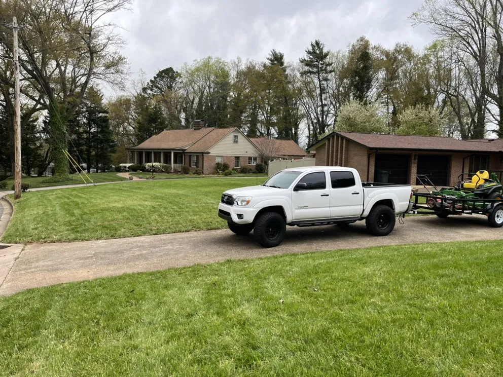 Top-rated yard maintenance experts serving Granite Falls, NC - Lae’s Lawn Care
