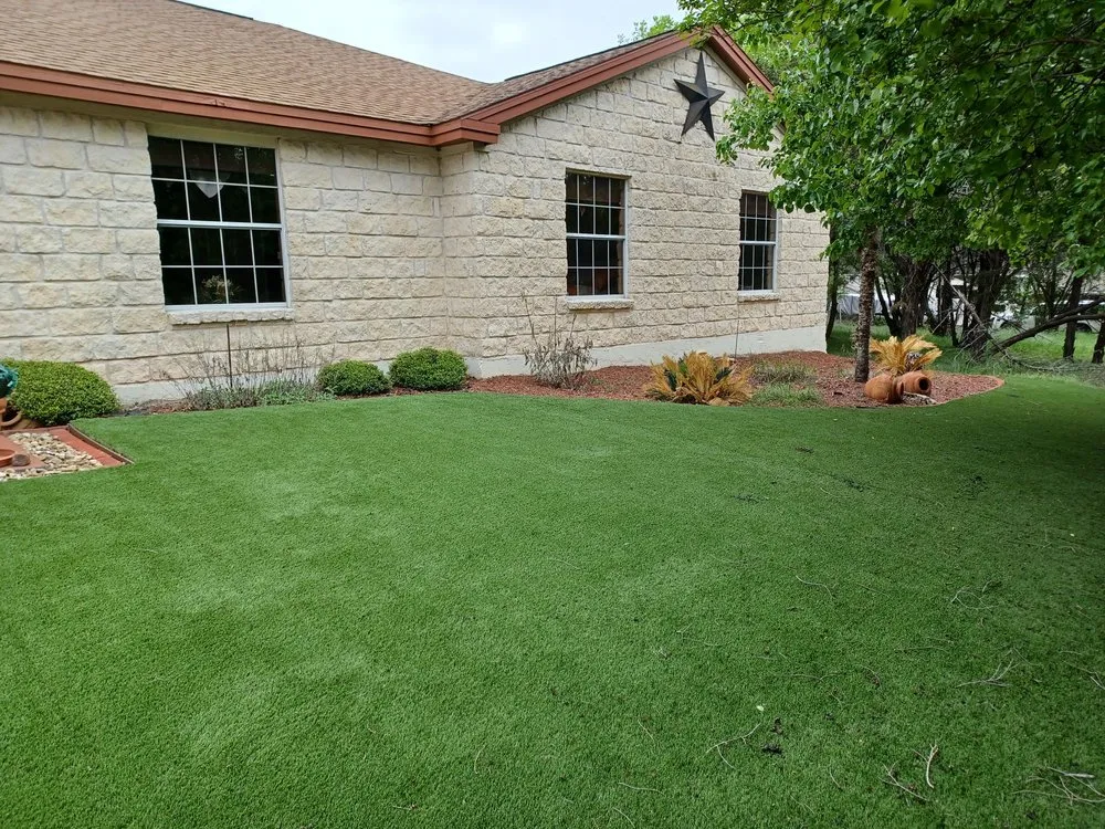 Top-rated yard maintenance in Jonestown, TX - Lago Vista Landscapes & Design