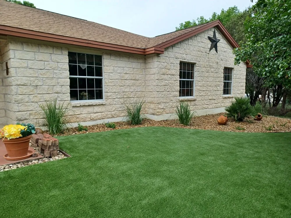 Affordable residential landscaping experts serving Jonestown, TX - Lago Vista Landscapes & Design