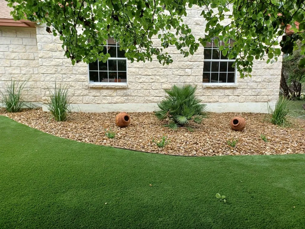 Custom landscaping services experts serving Jonestown, TX - Lago Vista Landscapes & Design