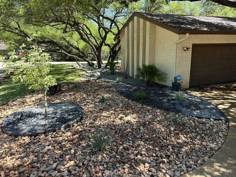 Affordable yard maintenance experts serving Jonestown, TX - Lago Vista Landscapes & Design