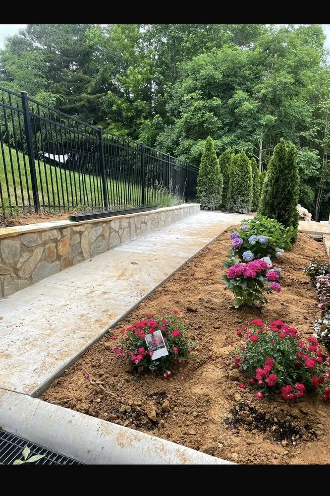 Affordable outdoor landscaping in Charlotte, NC by Lagos Garden Landscaping