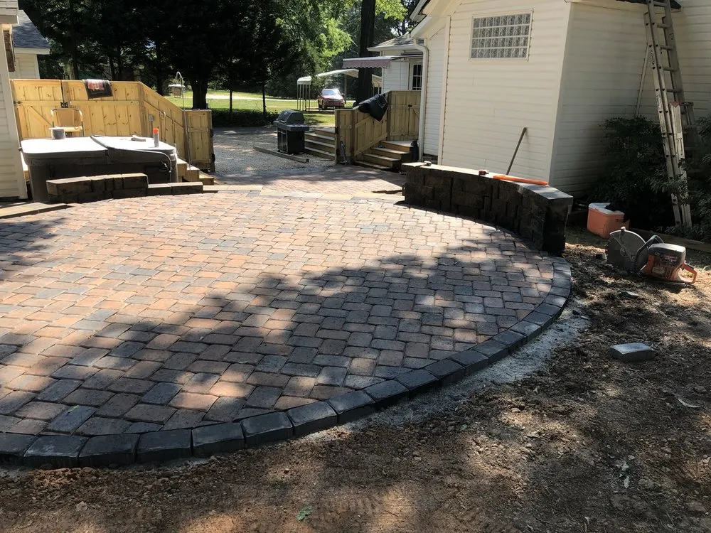 Professional garden landscaping in Lancaster, SC - Lagoscape