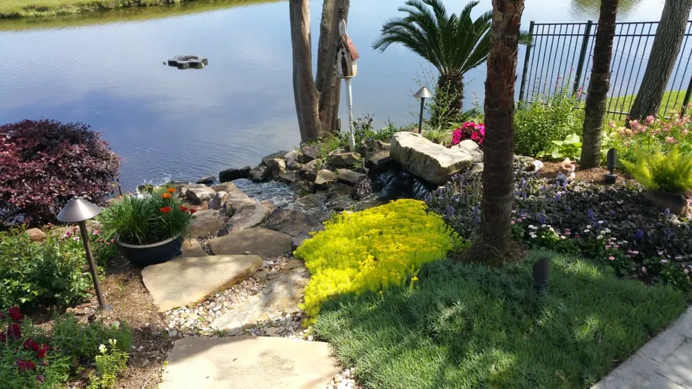 Professional lawn care service for residential properties across Baton Rouge, LA - Lagreen Landscape