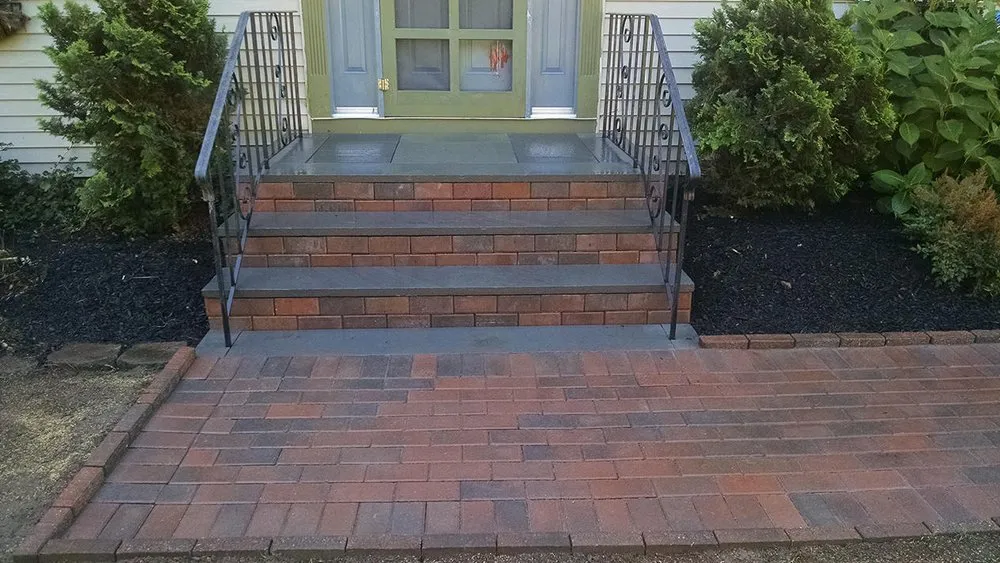 Local lawn care service in South Windsor, CT - Laguardia Landscape