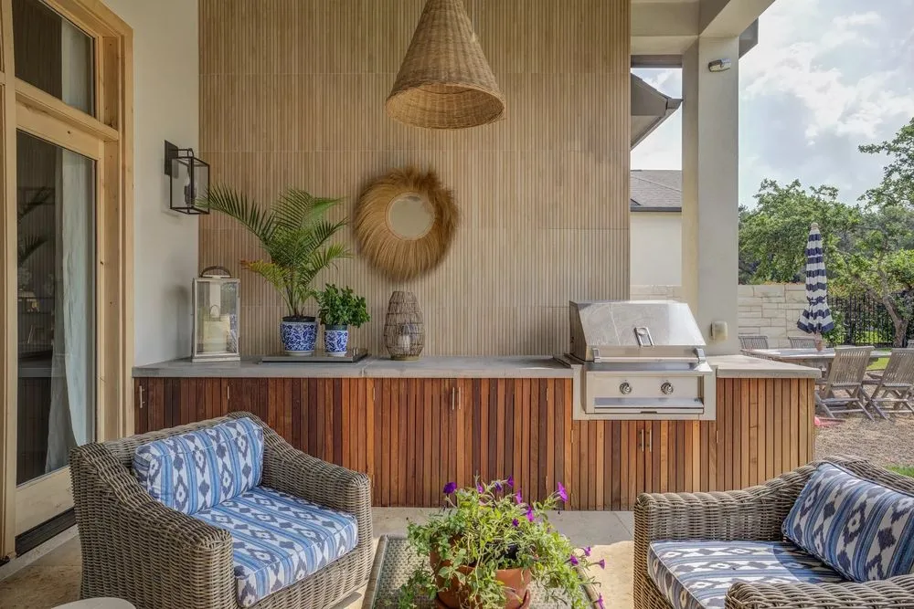 Custom landscape installation for year-round maintenance in Austin, TX by Laguna Landscaping & Construction