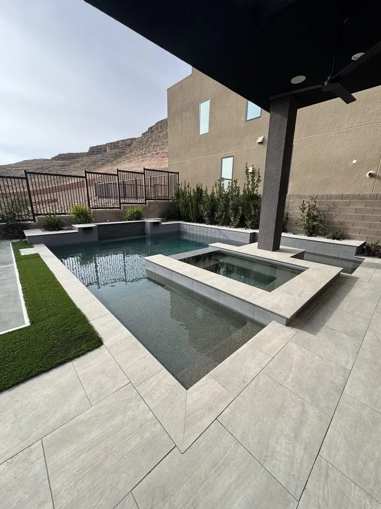 Reliable residential landscaping experts serving Las Vegas, NV - Laguna Pool & Spa