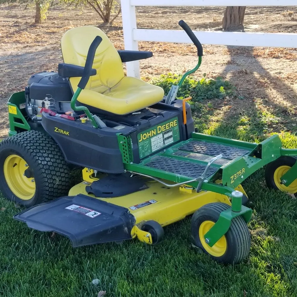 Professional residential landscaping experts serving Fairfield, CA - Laguna's Landscaping Service