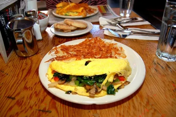 Affordable yard maintenance with custom design in Round Lake Beach, IL by Lagunas Tree Service