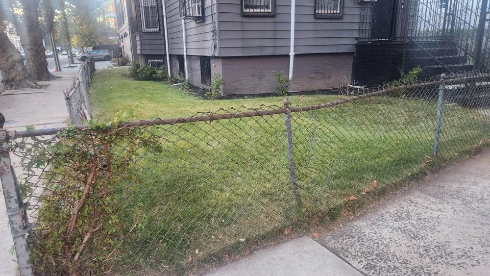 Affordable lawn care service for beautiful yards across Jersey City, NJ - Lahwah Landscaping