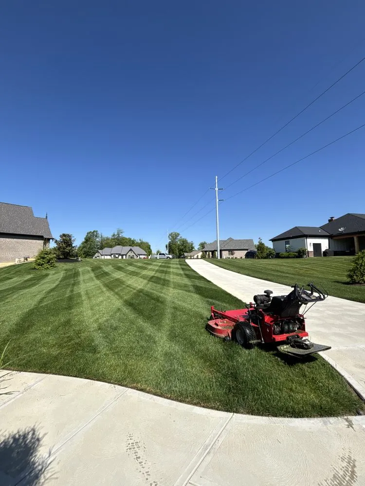 Professional residential landscaping experts serving Cincinnati, OH - Laib Land and Lawn