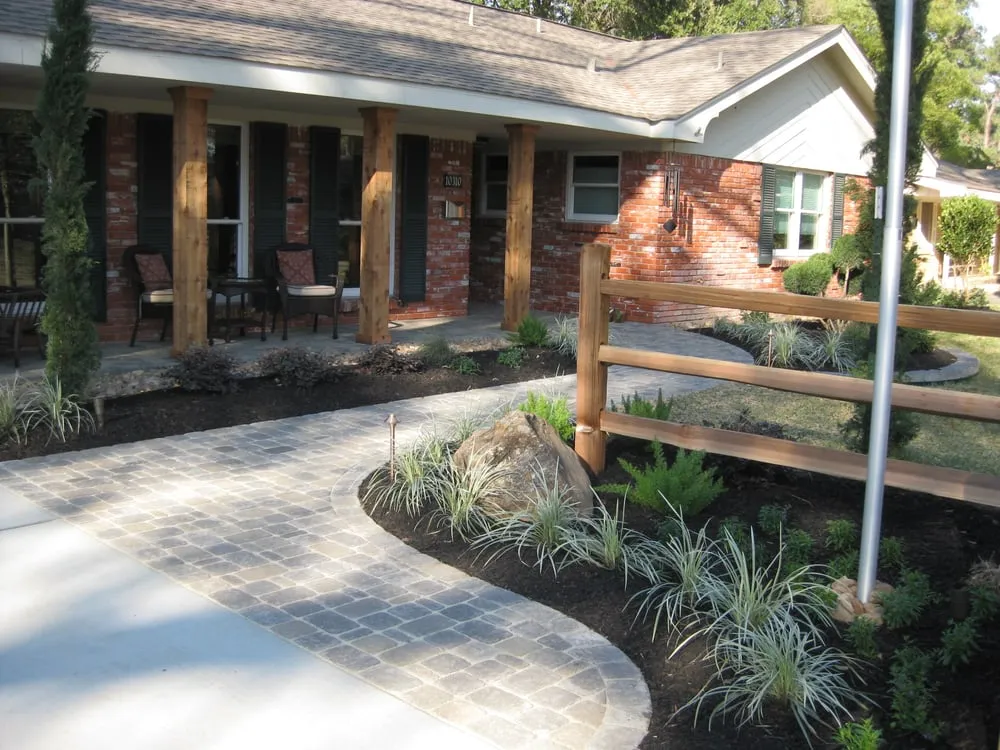 Trusted residential landscaping with custom design in Houston, TX by Laird Landscaping