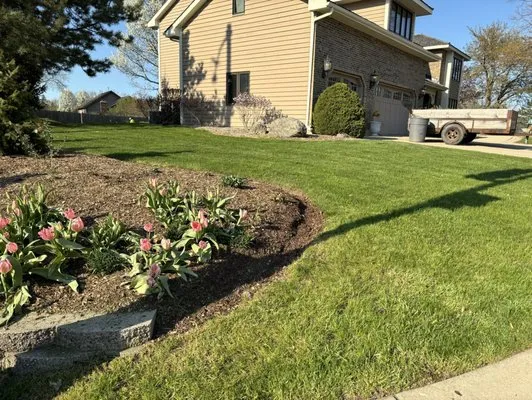 Lake Area Lawns And Property Services Logo