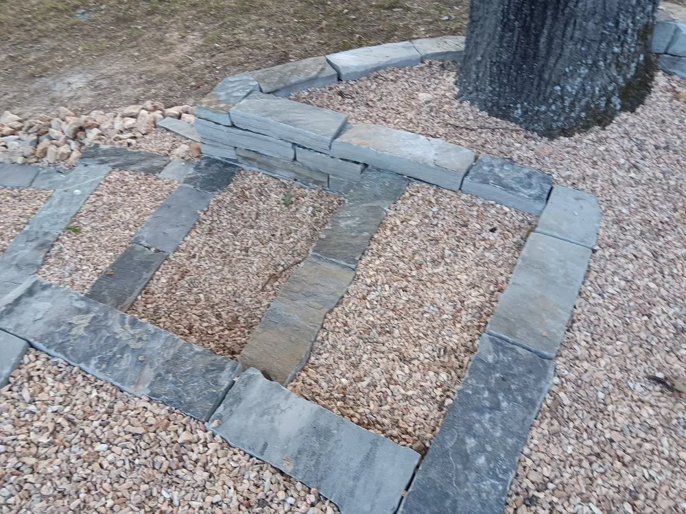 Local garden landscaping for year-round maintenance in Shell Knob, MO by Lake Coast Yard Customs