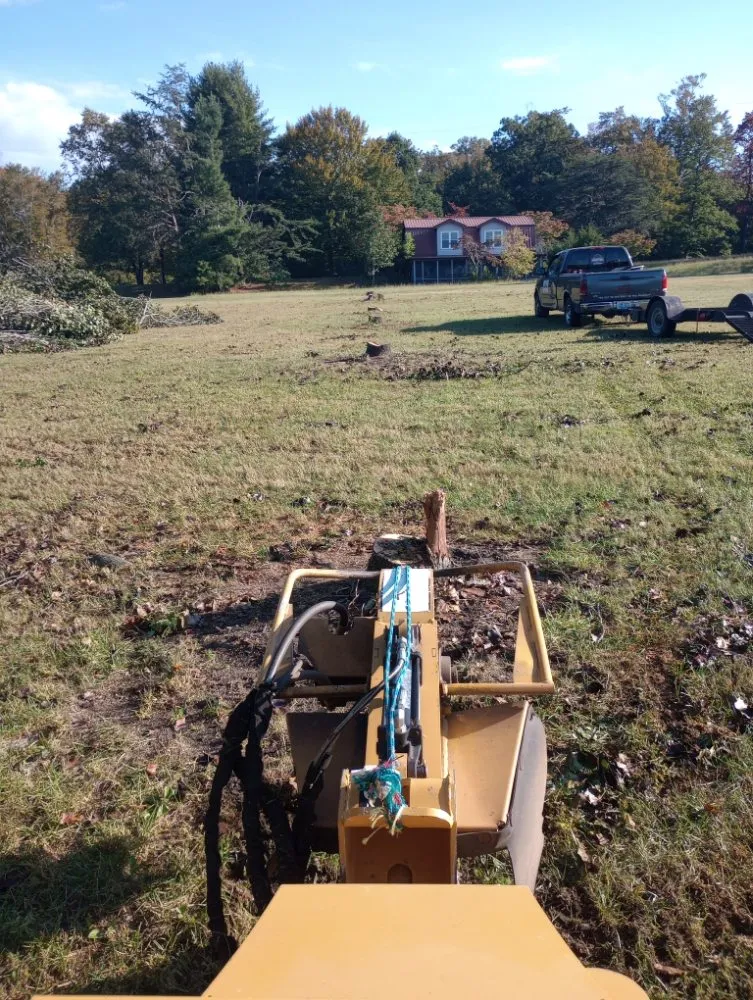 Top-rated lawn mowing service for year-round maintenance across Burnside, KY - Lake Cumberland Pros
