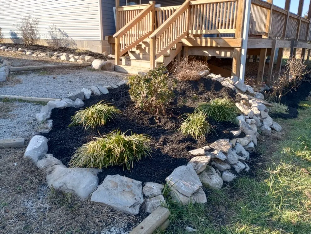 Affordable yard maintenance experts serving Burnside, KY - Lake Cumberland Pros