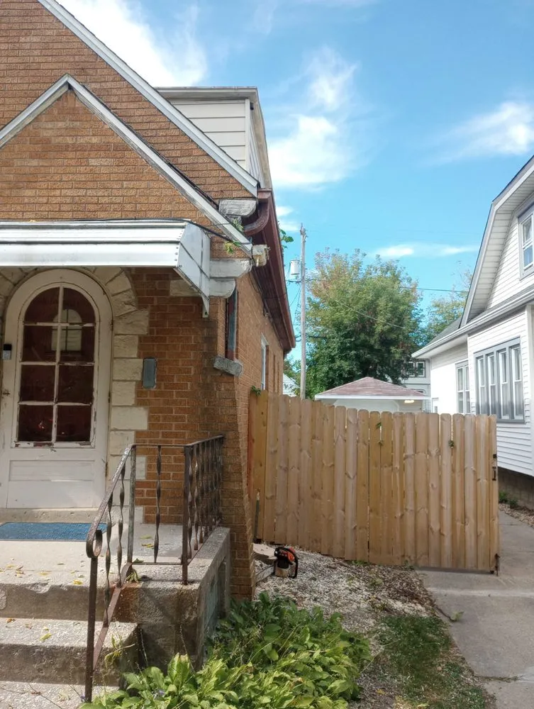 Top-rated lawn care service experts serving Milwaukee, WI - Lake Effect Property Solutions