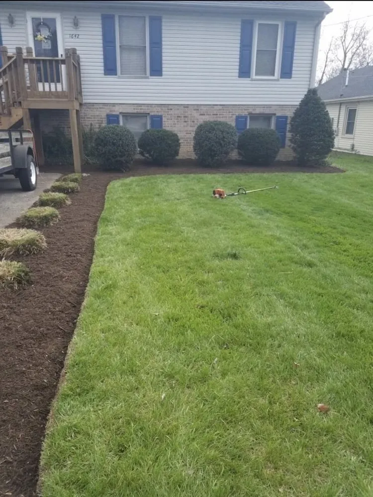 Trusted yard maintenance for homes in Moneta, VA by Lake Haven Lawns