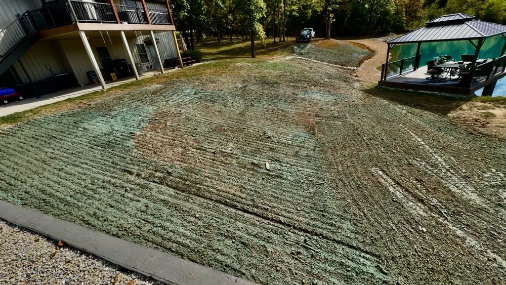 Trusted outdoor landscaping in Eldon, MO - Lake Luxury Lawn