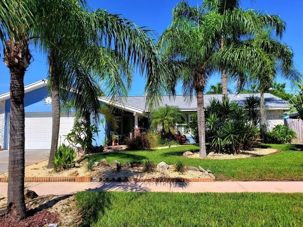 Affordable landscape design experts serving Minneola, FL - lake minneola landscaping