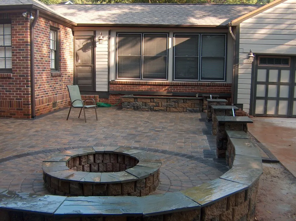 Expert landscape installation in Mooresville, NC by Lake Norman Lawnscapes Supply