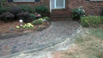 Expert lawn mowing service in Mooresville, NC by Lake Norman Lawnscapes Supply