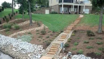 Professional garden landscaping in Mooresville, NC - Lake Norman Lawnscapes Supply