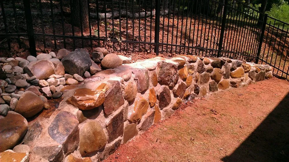 Local outdoor landscaping in Mooresville, NC by Lake Norman Lawnscapes Supply