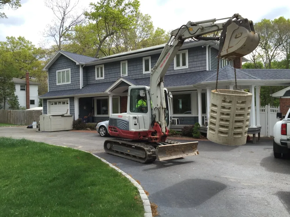 Expert landscaping services in Smithtown, NY - Lake Norman Long Island Excavating