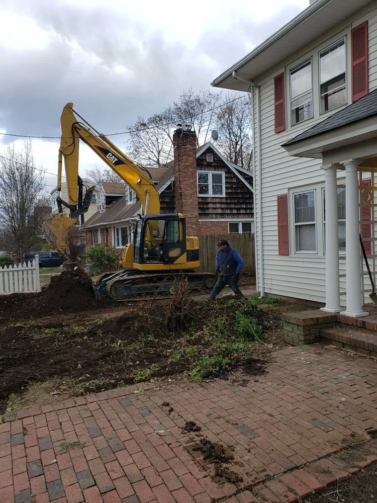 Custom lawn care service in Smithtown, NY by Lake Norman Long Island Excavating