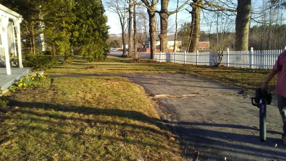 Local lawn care service experts serving Dixfield, ME - Lake Region Property Service