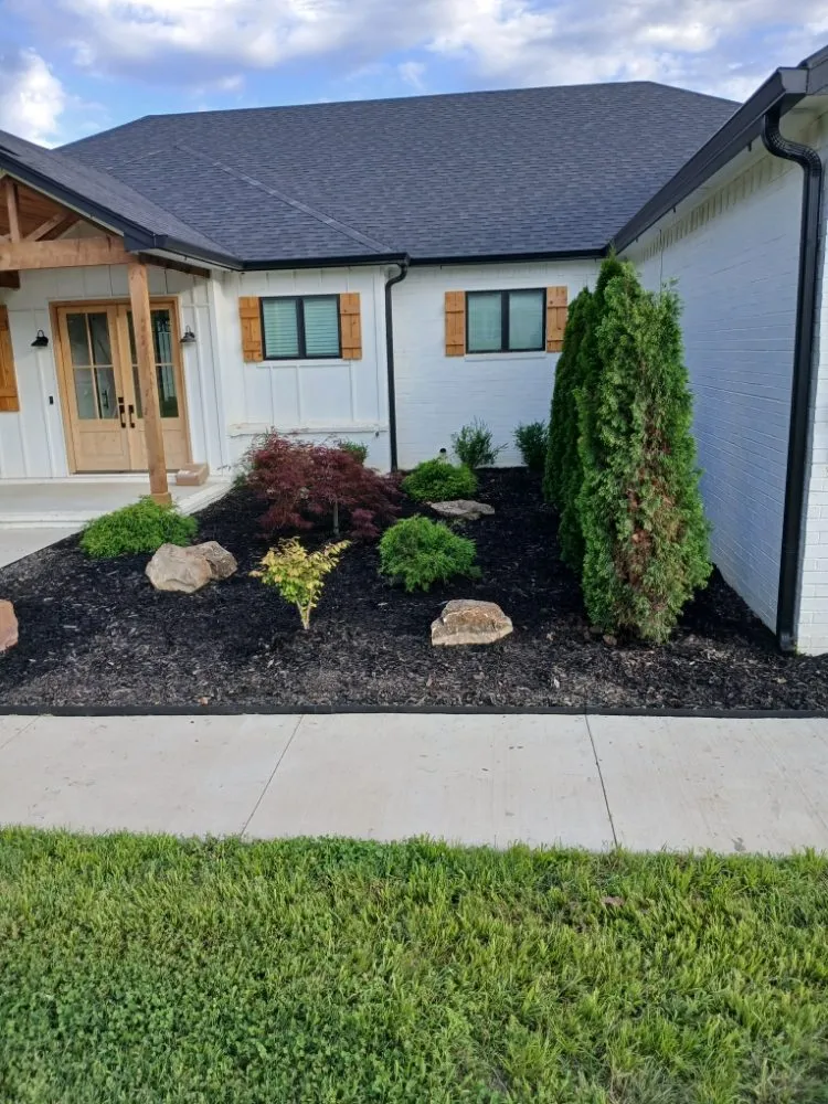 Reliable lawn mowing service in Salina, OK - Lake Side Lawn Care