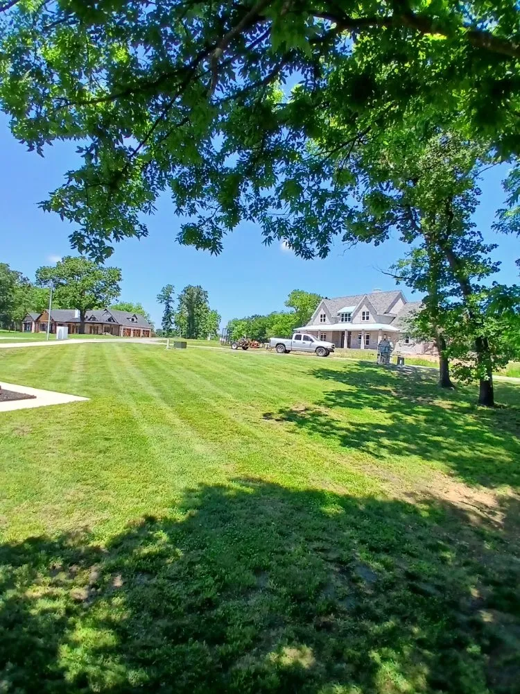 Trusted yard maintenance in Salina, OK by Lake Side Lawn Care