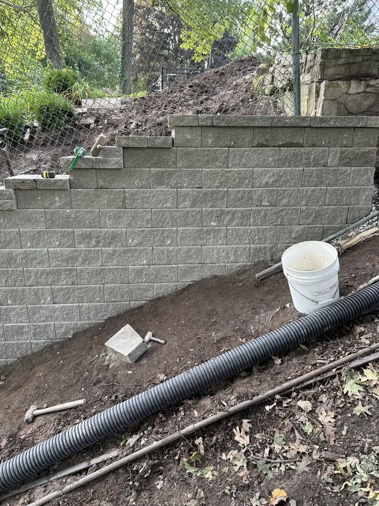 Trusted lawn mowing service in Milwaukee, WI - Lake Vista Landscaping