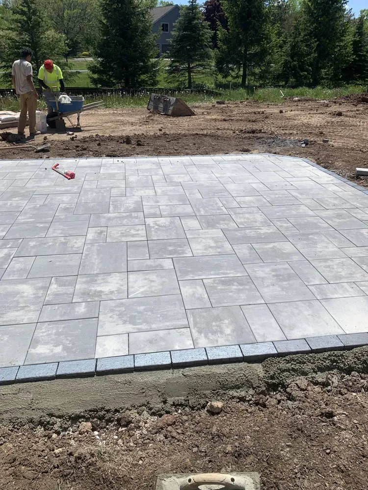 Affordable residential landscaping with custom design in Milwaukee, WI by Lake Vista Landscaping