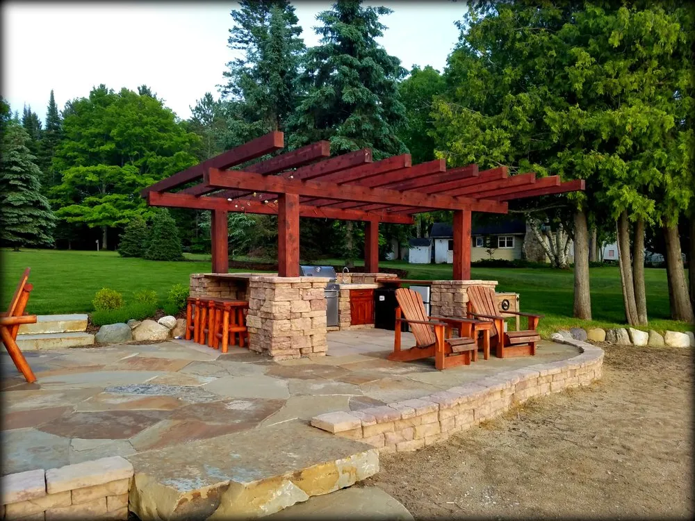 Local residential landscaping experts serving Central Lake, MI - Lakefront Landscapes