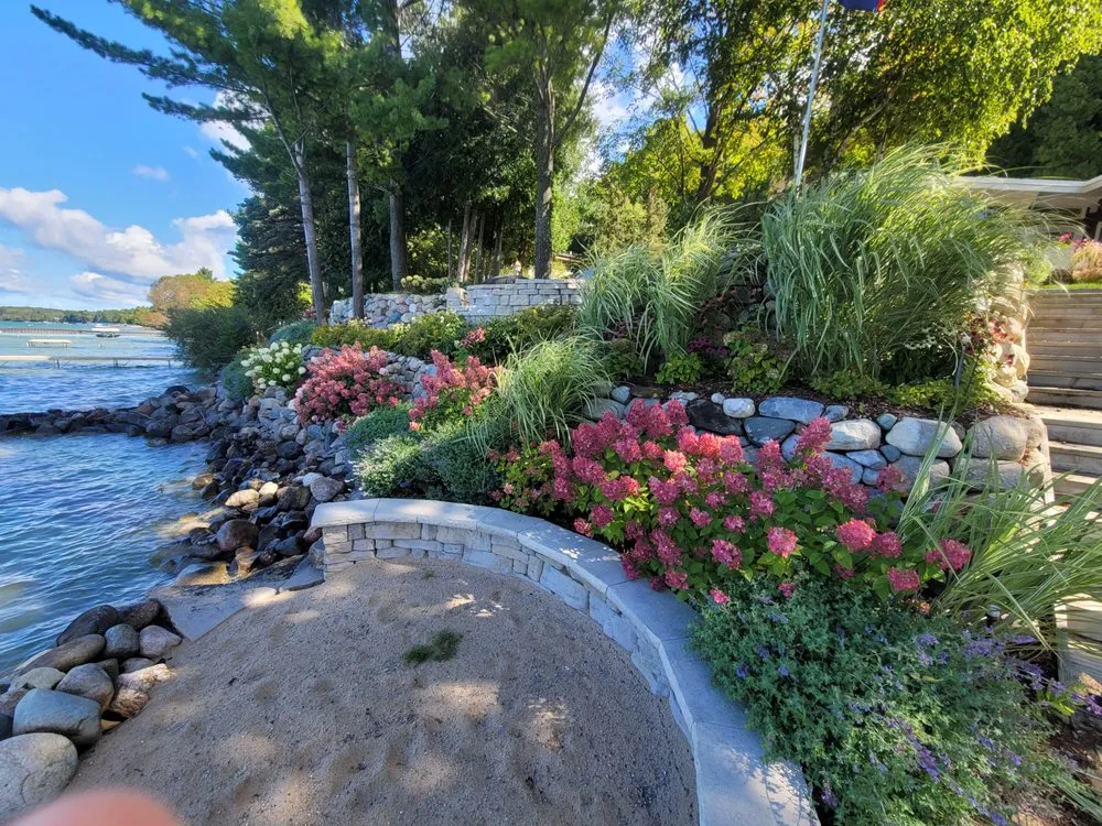 Reliable yard maintenance in Central Lake, MI - Lakefront Landscapes