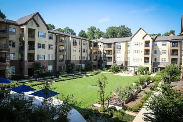 Lakehill Environmental Logo