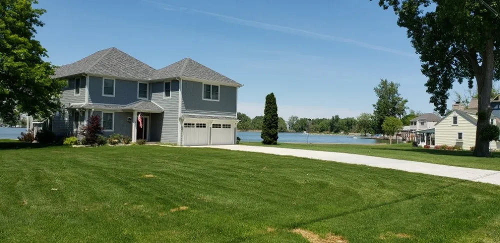 Top-rated residential landscaping experts serving Sandusky, OH - Lakeland Lawncare