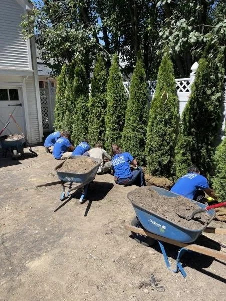 Custom landscaping services in Waterford Township, MI by Lake's Lawn & Landscape