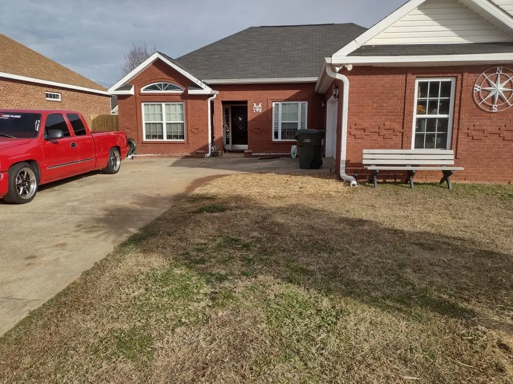 Expert yard maintenance experts serving Byron, GA - Lake's Pro Landcare