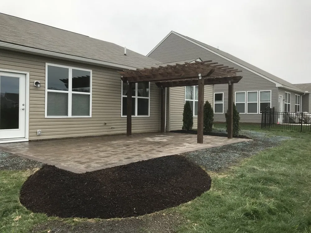 Expert landscaping services for homes across Elyria, OH - Lakeshore Design & Landscaping