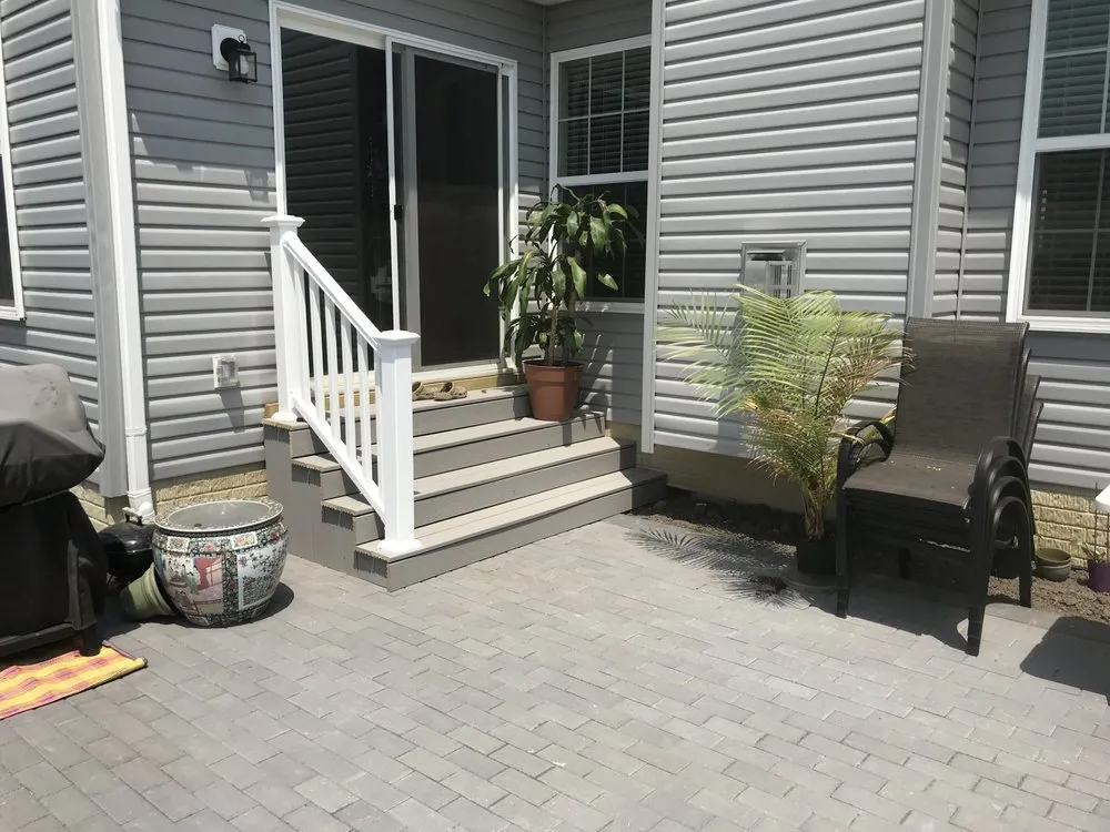 Affordable yard maintenance with custom design in Elyria, OH by Lakeshore Design & Landscaping