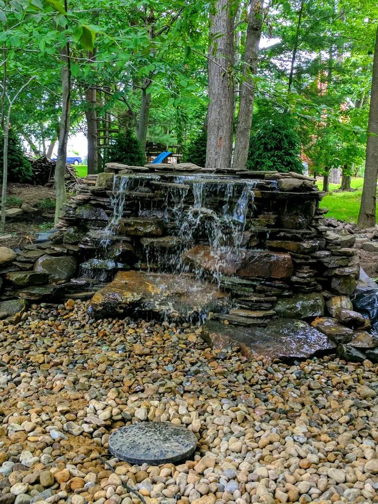 Local outdoor landscaping in Elyria, OH by Lakeshore Design & Landscaping